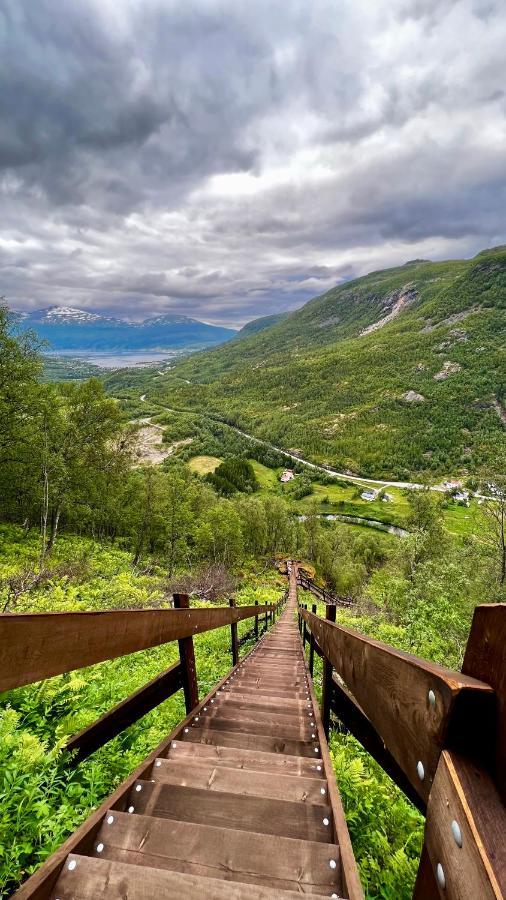 Face Of North Lägenhet Gratangen Exteriör bild